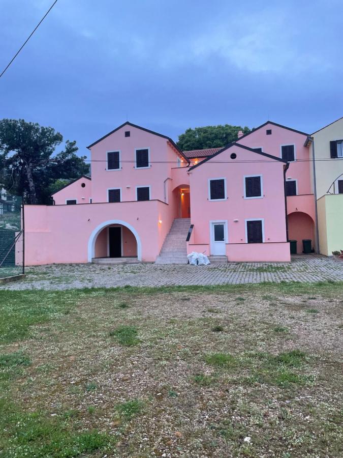 Oaza Nerezine Exterior foto